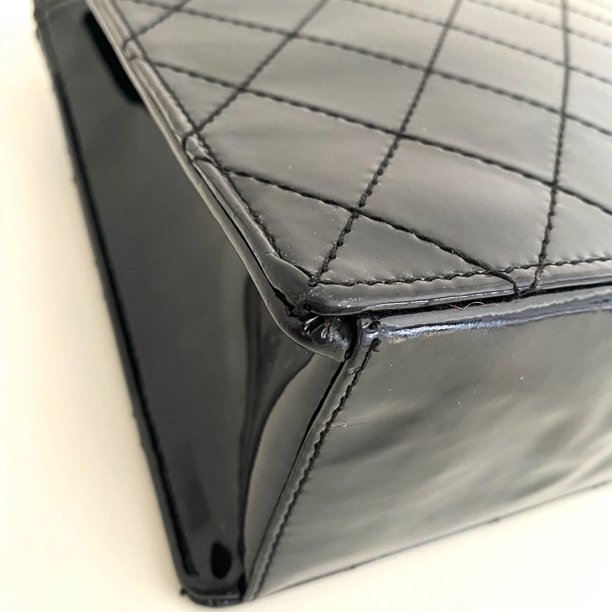 CC Turnlock Patent Hand Bag