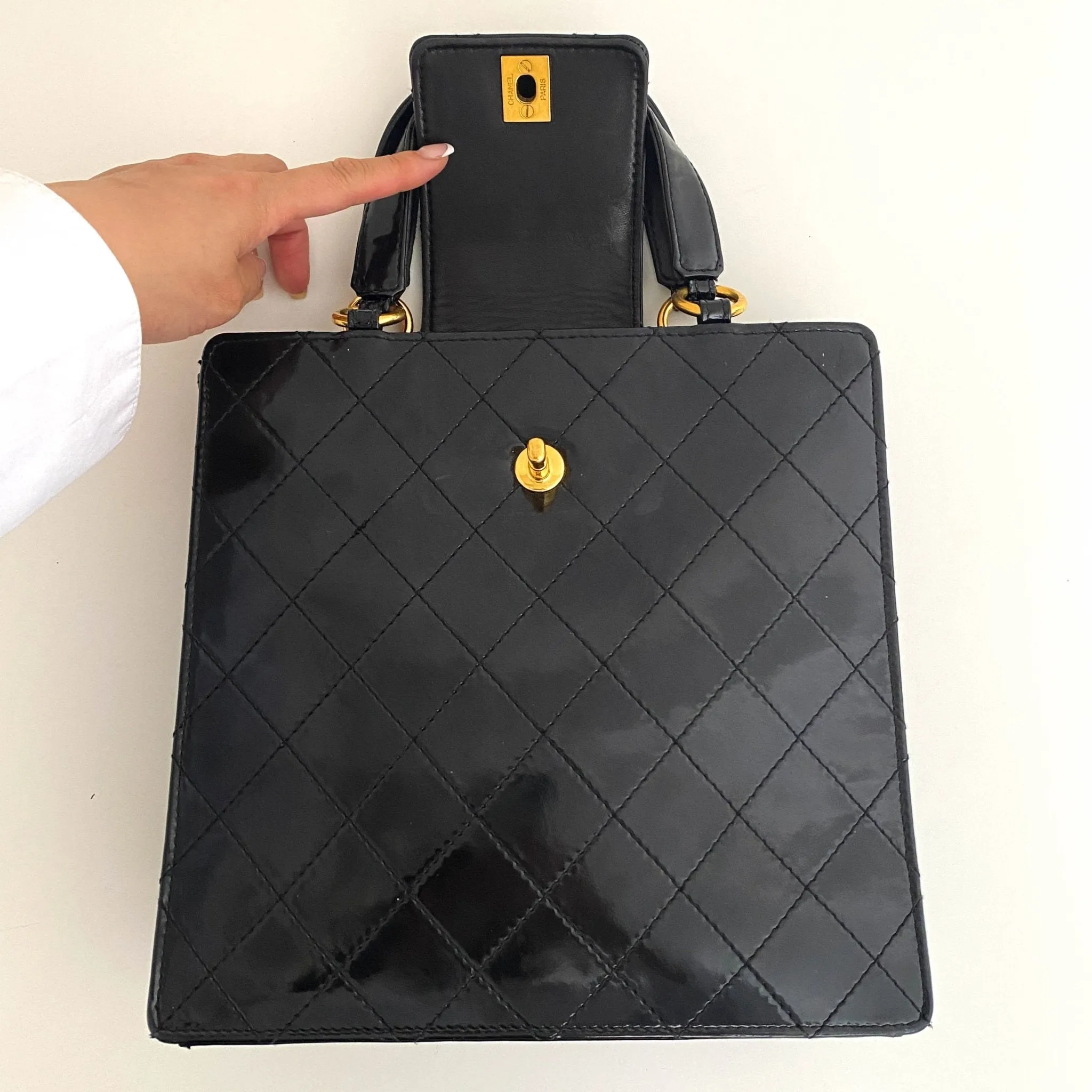 CC Turnlock Patent Hand Bag